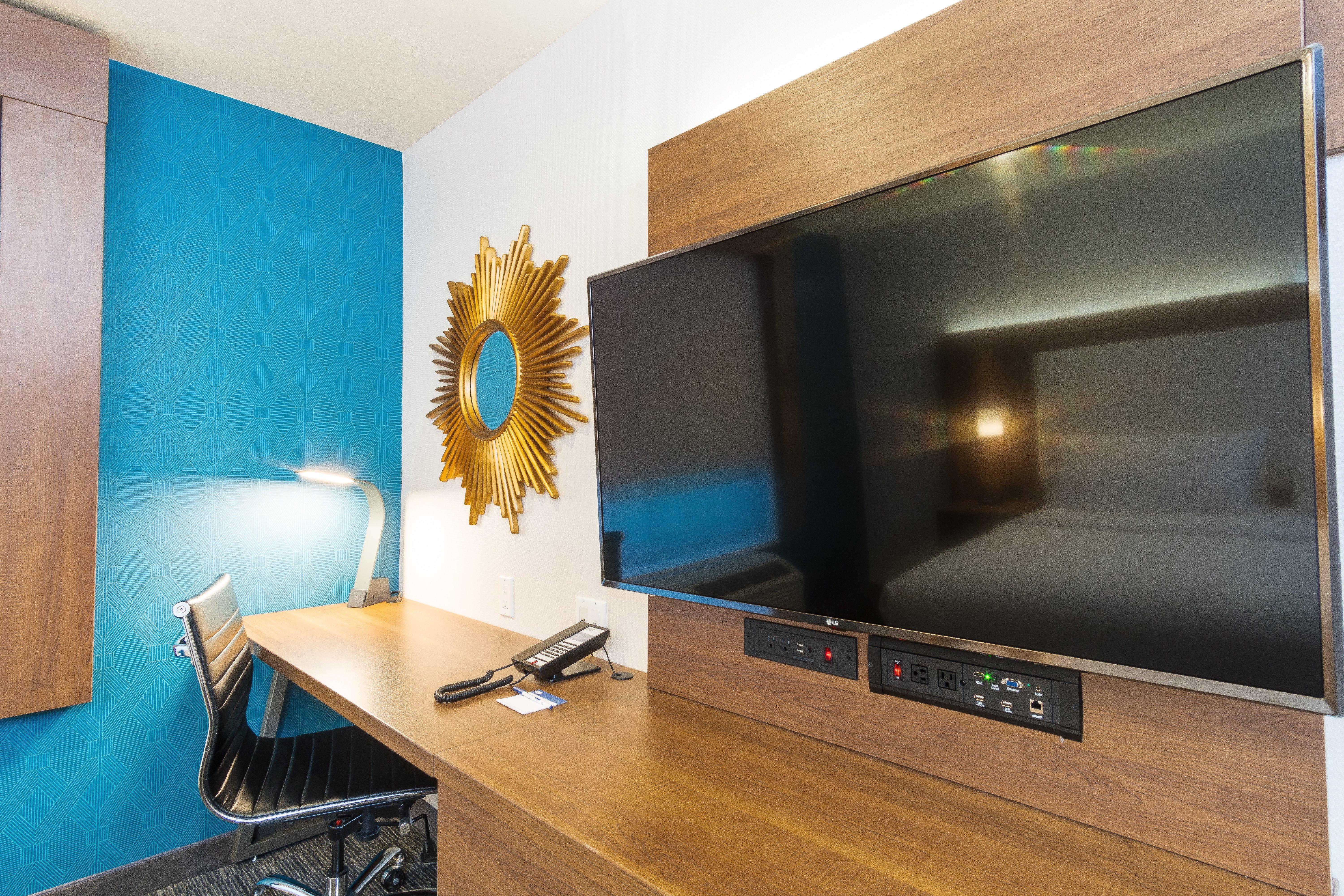 Hotel Express Hollywood Walk Of Fame By Ihg Los Angeles