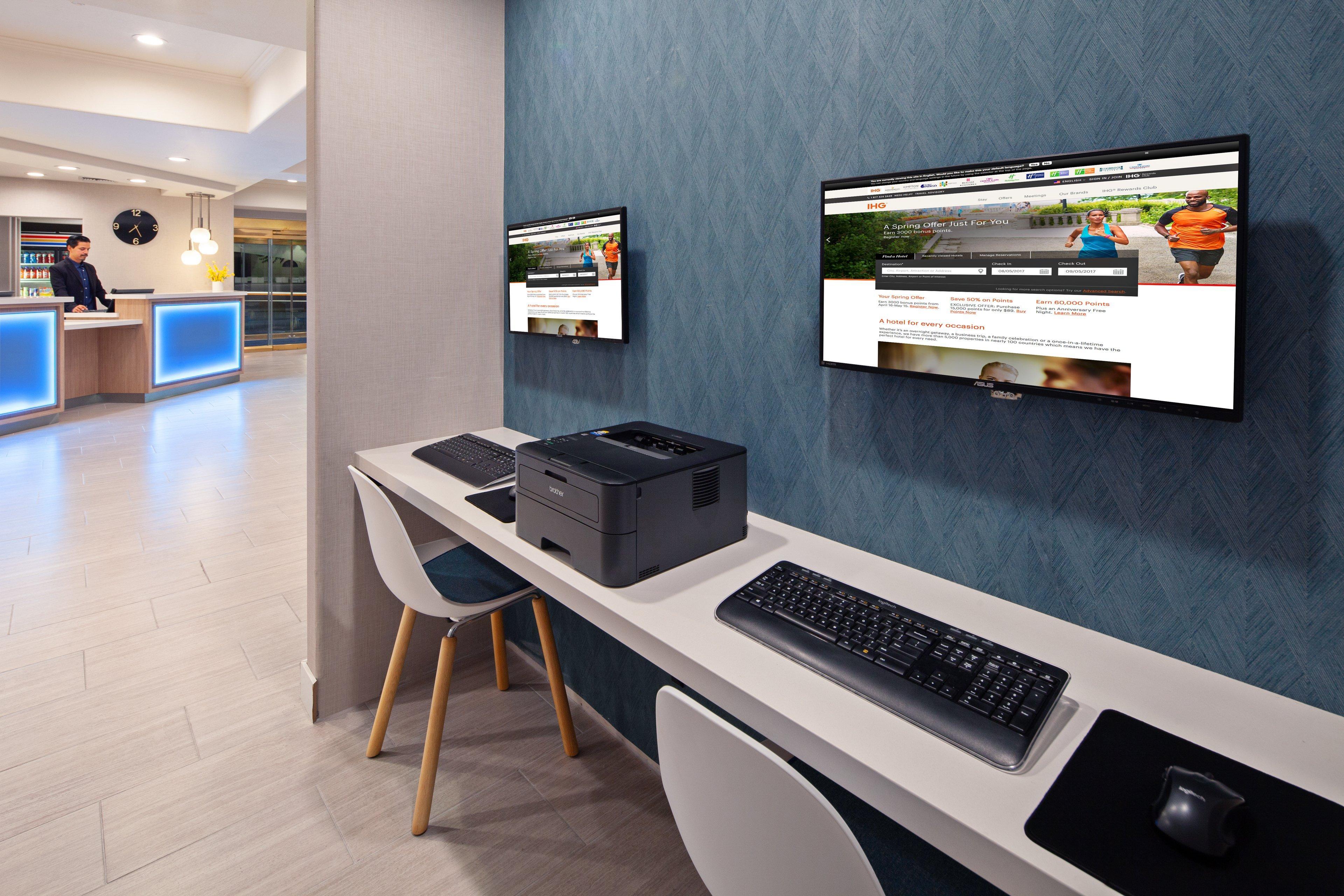 Hotel Express Hollywood Walk Of Fame By Ihg Los Angeles